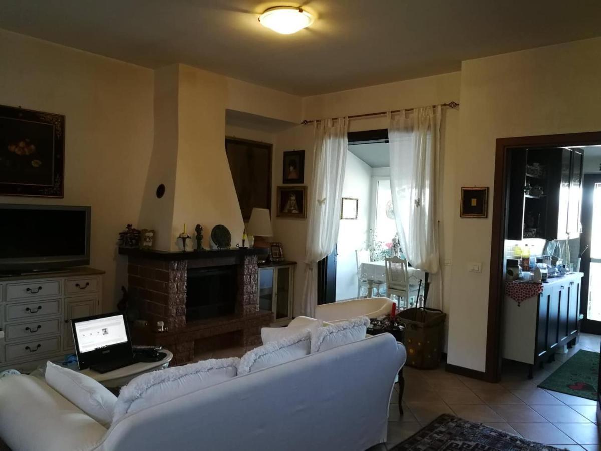 Bed and Breakfast Casa Di Amici Кампаньяно-ди-Рома Экстерьер фото
